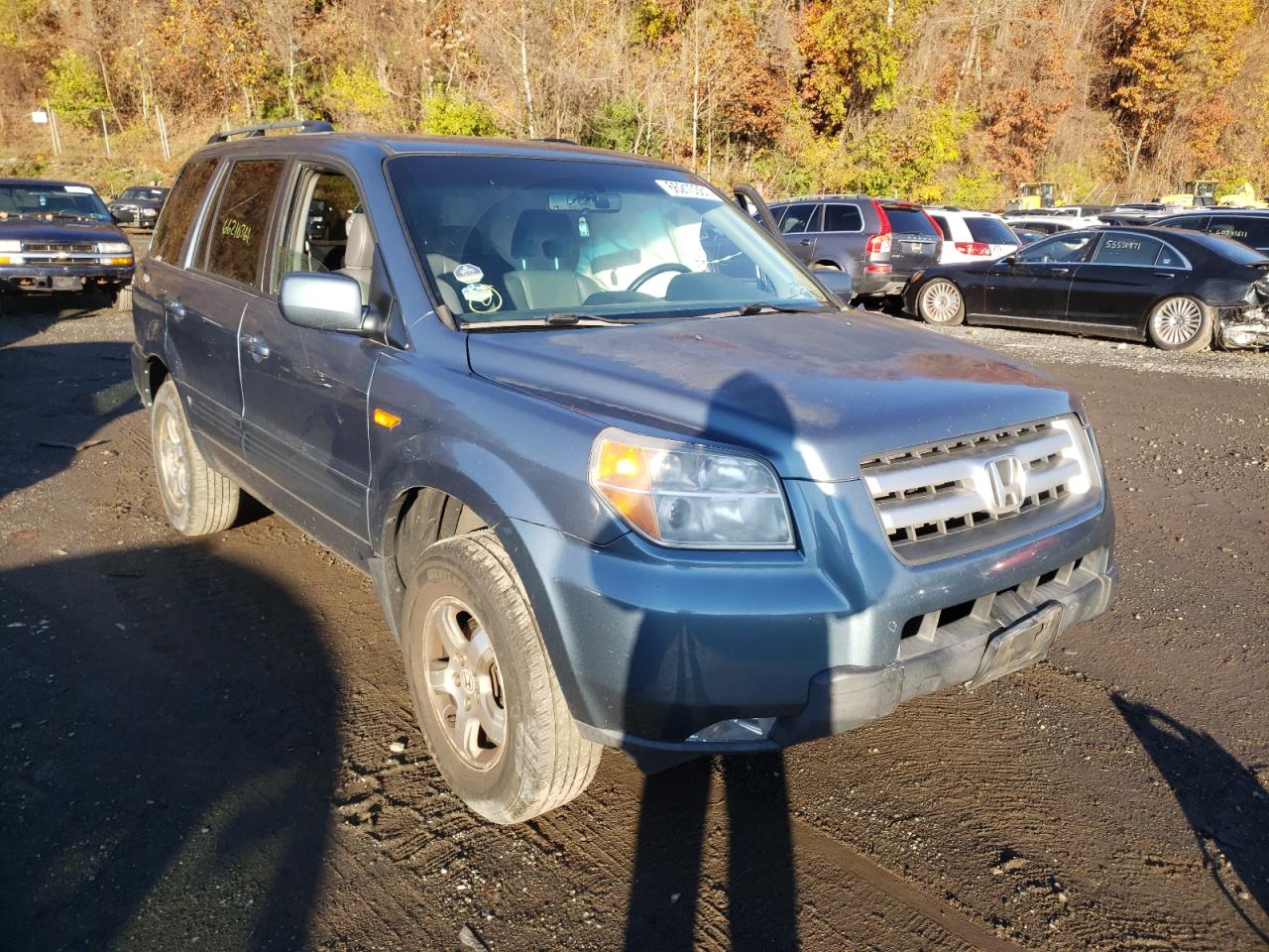 HONDA PILOT EXL 2008 with VIN 5FNYF18658B009824 - Photo from auction