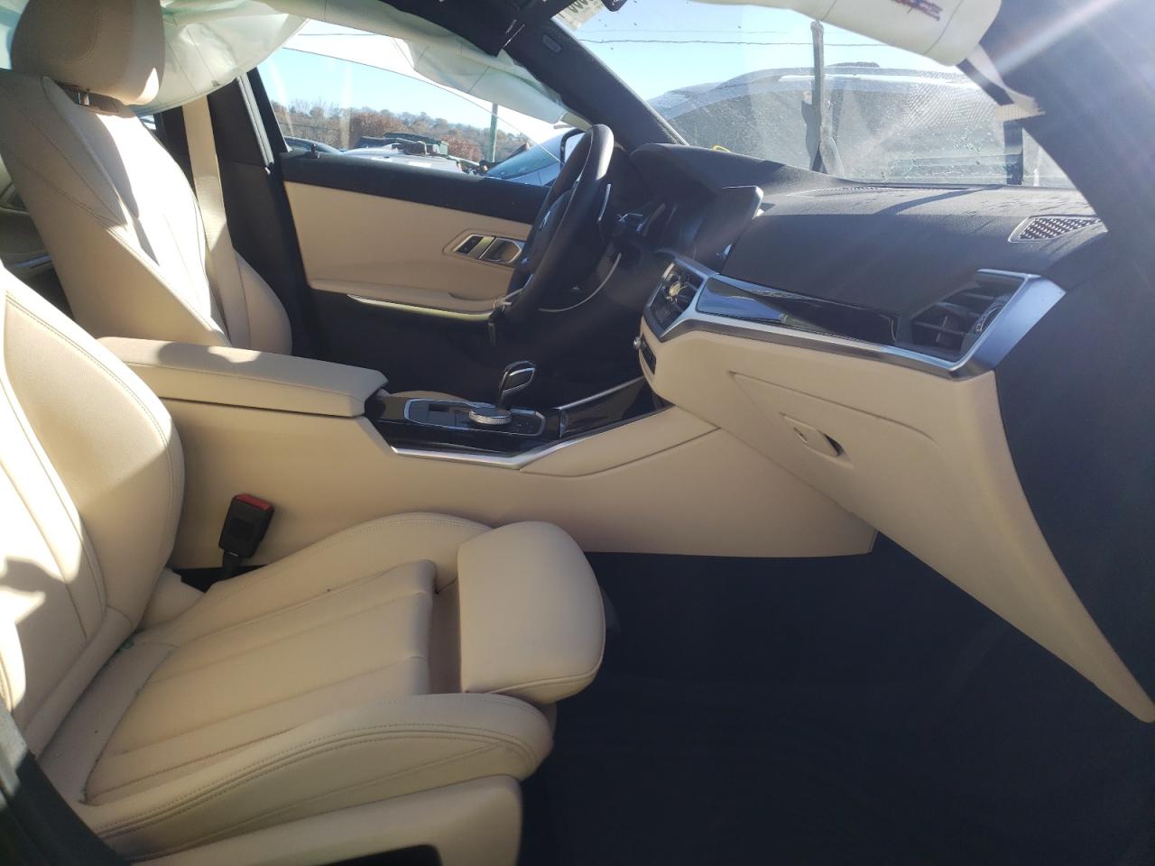 Photo 5 from auction – 2021 BMW 330XI with VIN 3MW5R7J09M8C14304