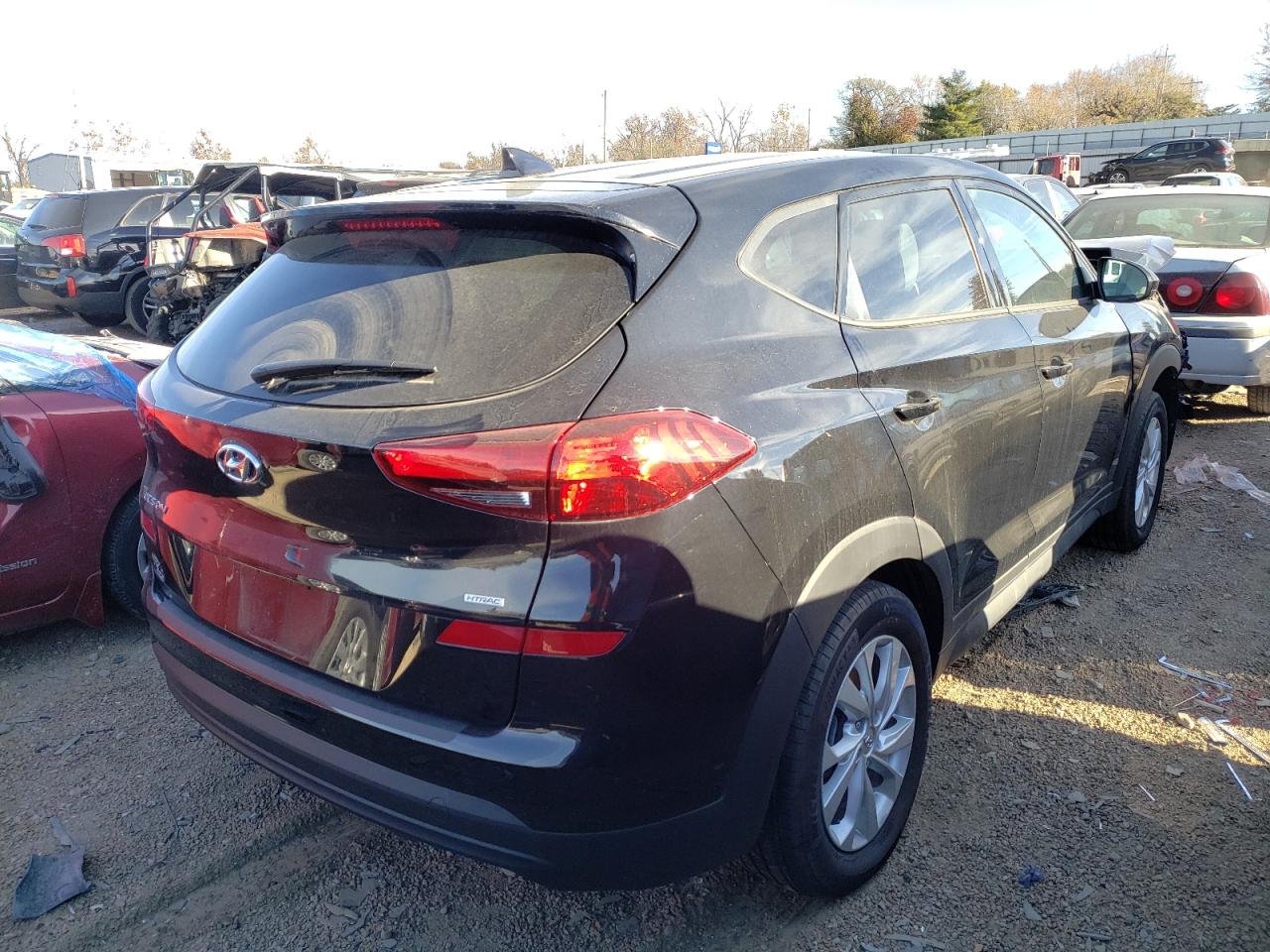 Photo 4 from auction – 2021 HYUNDAI TUCSON SE with VIN KM8J2CA45MU289677