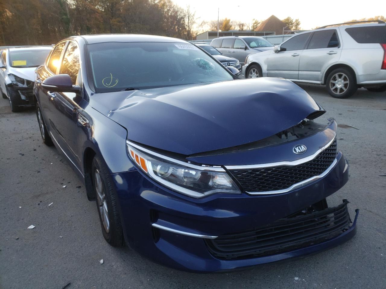 KIA OPTIMA LX 2018 with VIN 5XXGT4L3XJG216862 - Photo from auction