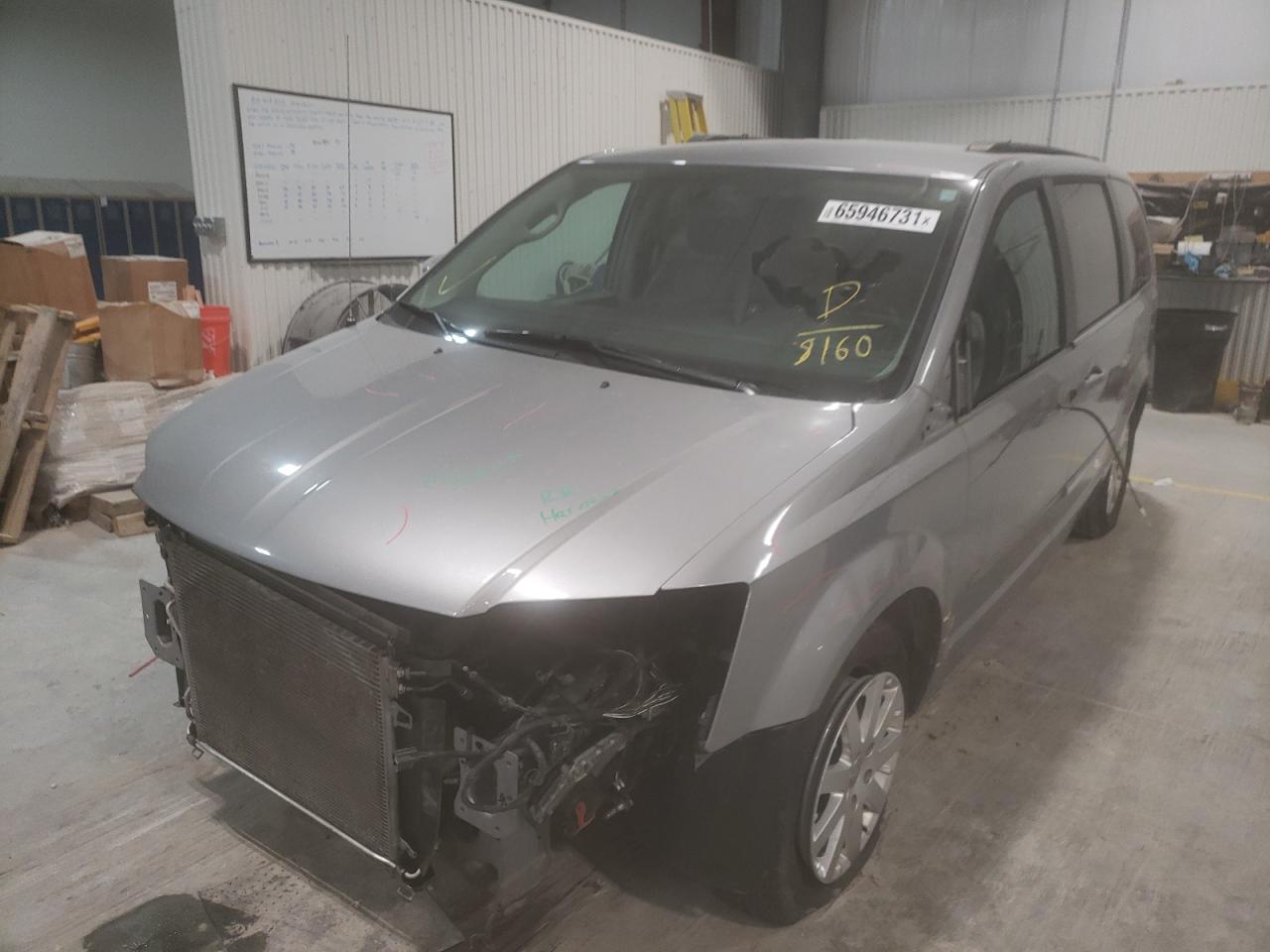 Photo 2 from auction – 2016 CHRYSLER TOWN & COU with VIN 2C4RC1BG2GR268160