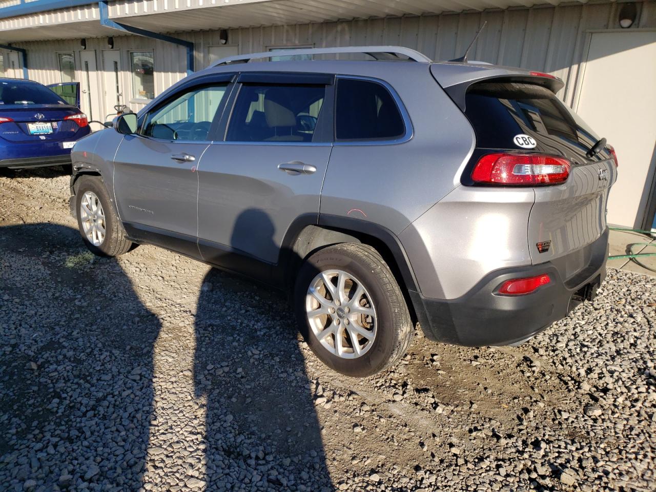 Photo 3 from auction – 2017 JEEP CHEROKEE L with VIN 1C4PJLCS9HW624057