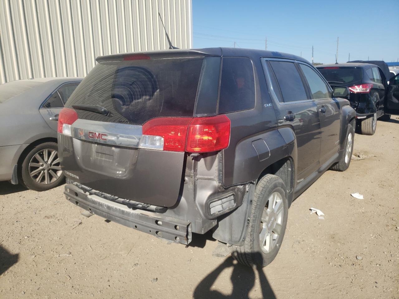 Photo 4 from auction – 2010 GMC TERRAIN SL with VIN 2CTALBEW3A6230407