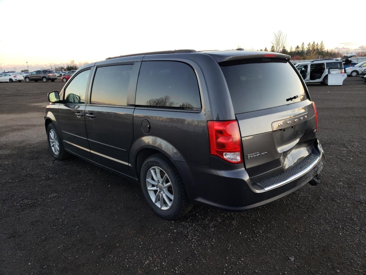 Photo 3 from auction – 2015 DODGE GRAND CARA with VIN 2C4RDGBG1FR522956