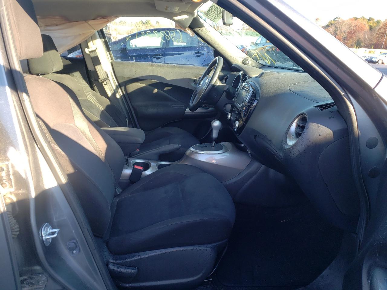 Photo 5 from auction – 2015 NISSAN JUKE S with VIN JN8AF5MV5FT561974