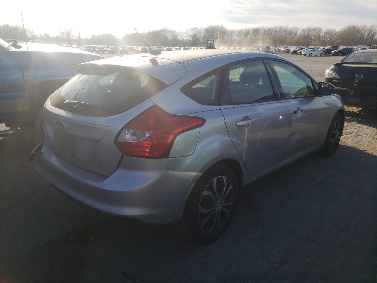 Photo 4 from auction – 2012 FORD FOCUS with VIN 1FAHP3K23CL311879