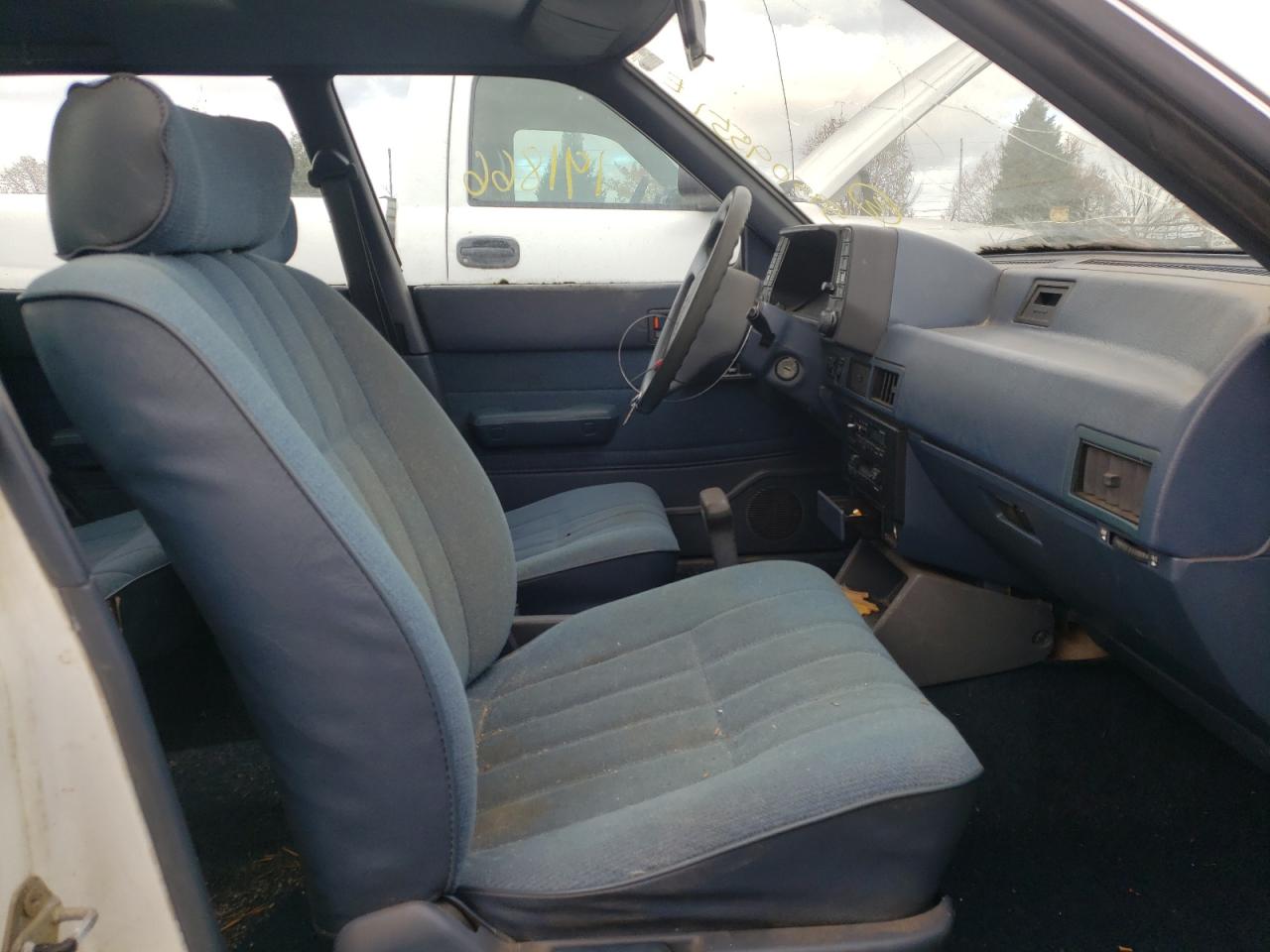 Photo 5 from auction – 1991 SUBARU LOYALE with VIN JF2AN52B2MF402947