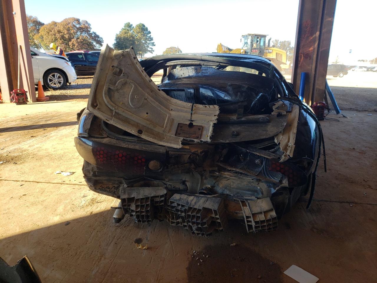 Photo 9 from auction – 2000 PONTIAC FIREBIRD with VIN 2G2FS22K6Y2113173