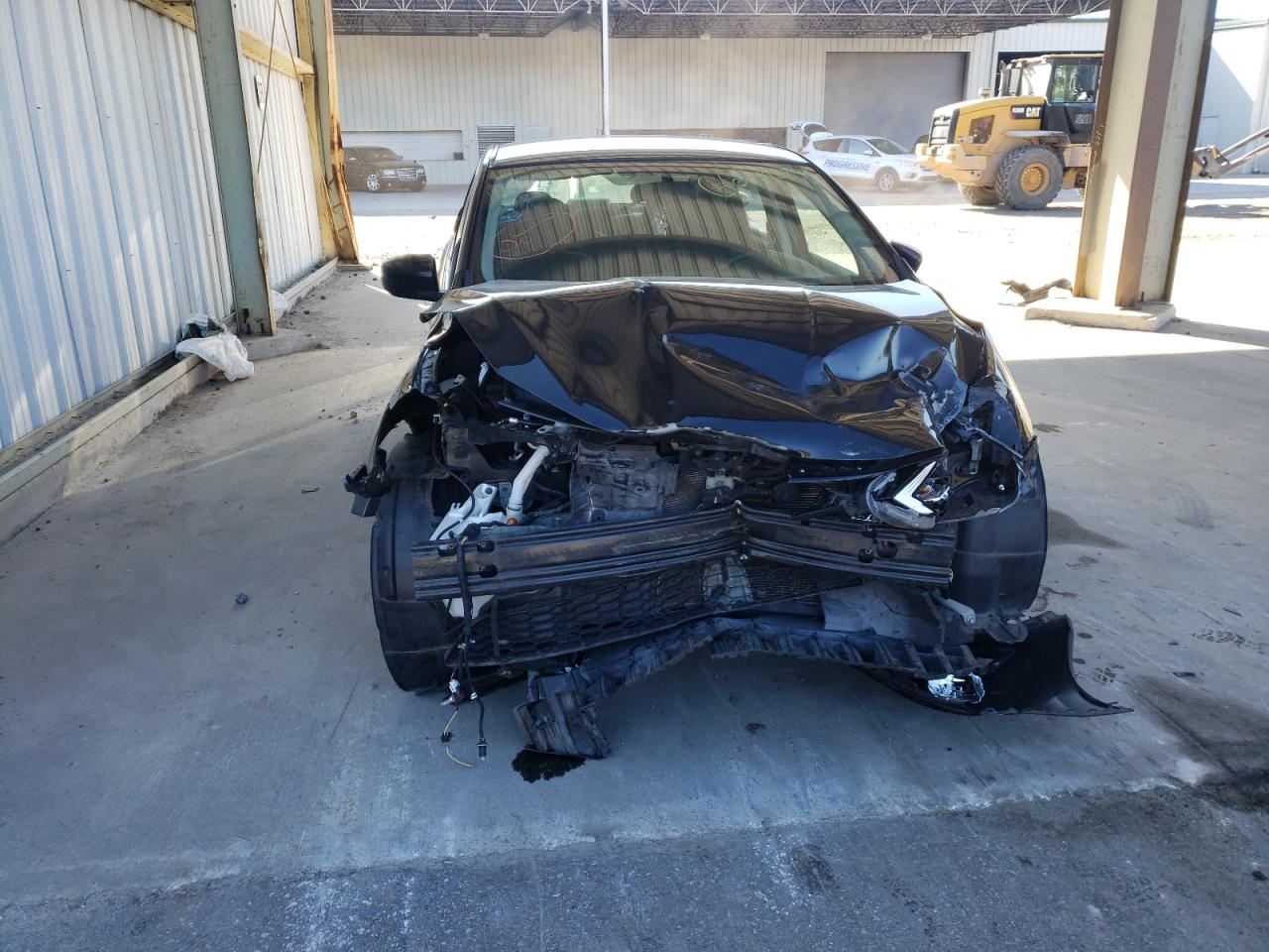 Photo 9 from auction – 2016 NISSAN SENTRA S with VIN 3N1AB7AP0GL641359