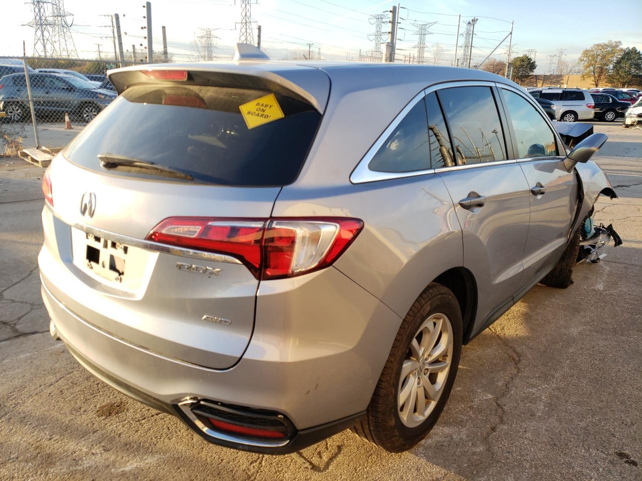 Photo 4 from auction – 2016 ACURA RDX with VIN 5J8TB4H36GL004450