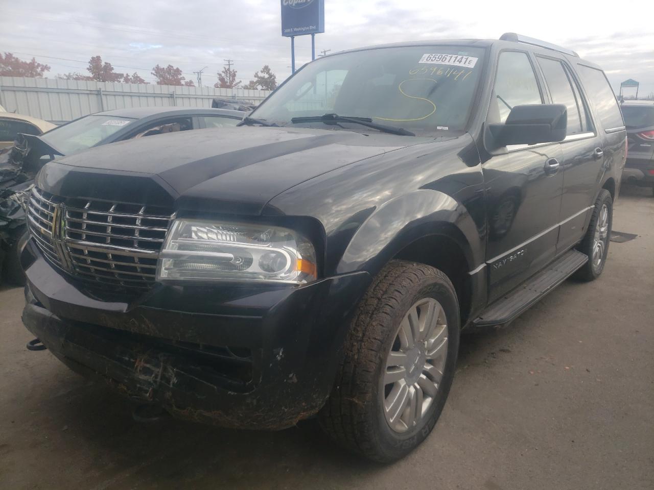 Photo 2 from auction – 2007 LINCOLN NAVIGATOR with VIN 5LMFU28547LJ21139