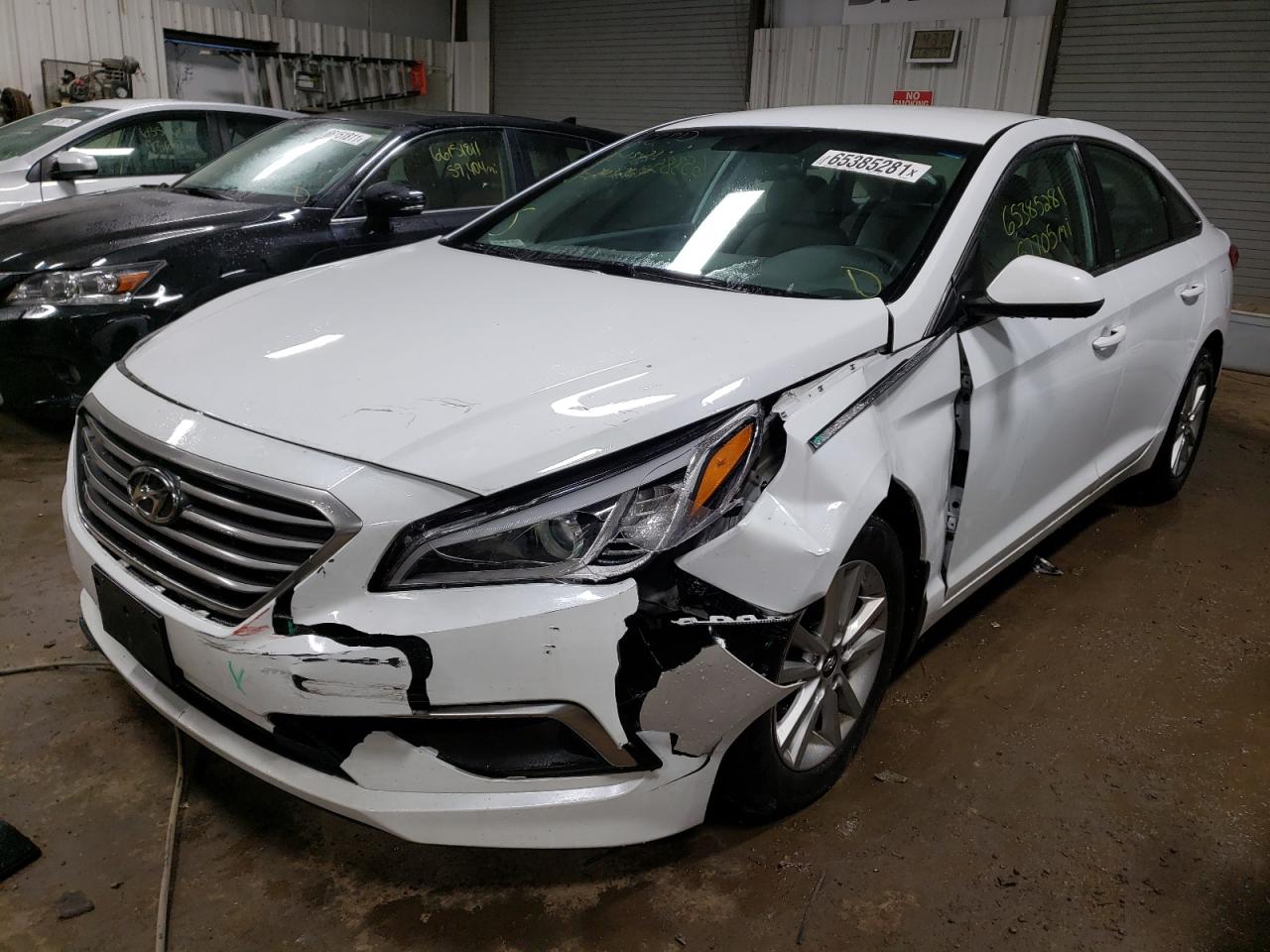 Photo 2 from auction – 2015 HYUNDAI SONATA SE with VIN 5NPE24AF6FH206476