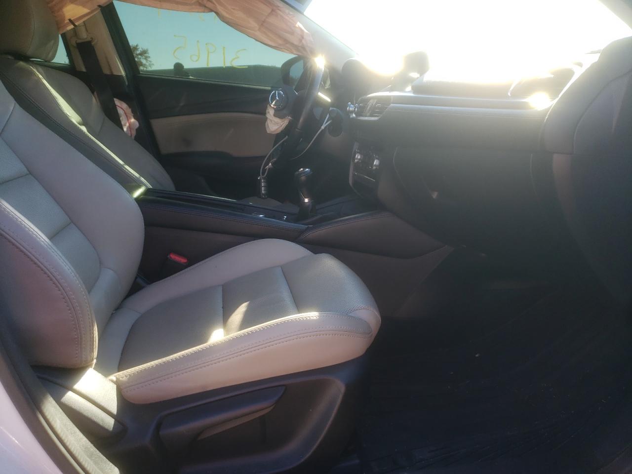 Photo 5 from auction – 2016 MAZDA 6 TOURING with VIN JM1GJ1V53G1421379
