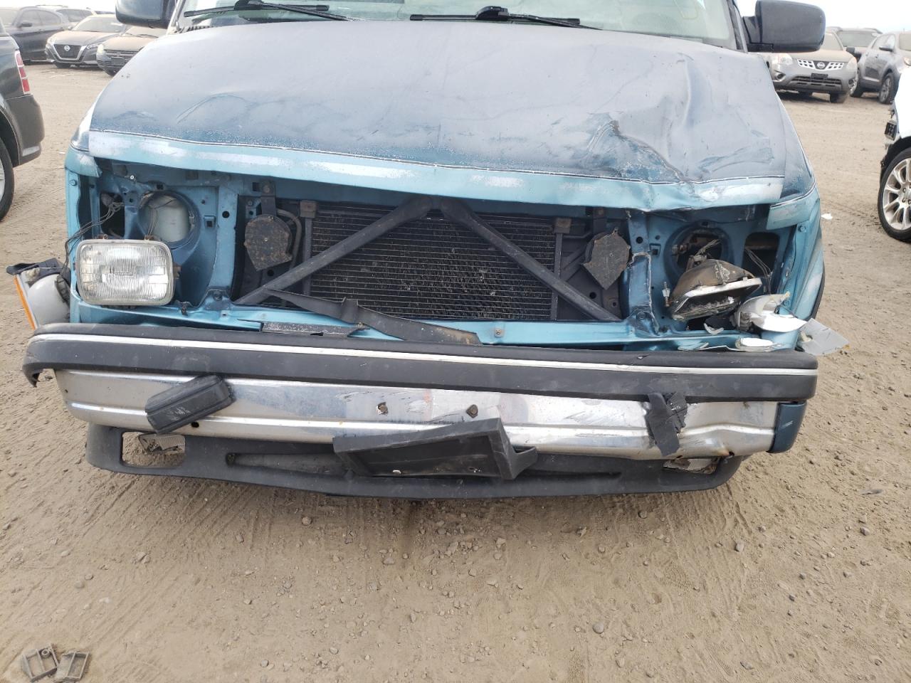 Photo 9 from auction – 1994 GMC SAFARI with VIN 1GKEL19W2RB506221