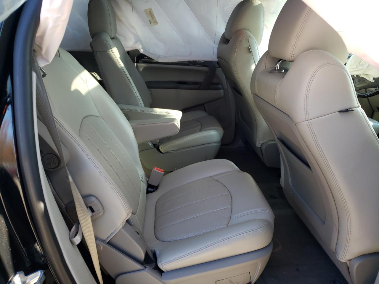 Photo 6 from auction – 2017 BUICK ENCLAVE with VIN 5GAKRBKDXHJ123242