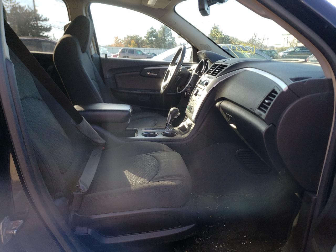 Photo 5 from auction – 2009 CHEVROLET TRAVERSE L with VIN 1GNER23D89S165440