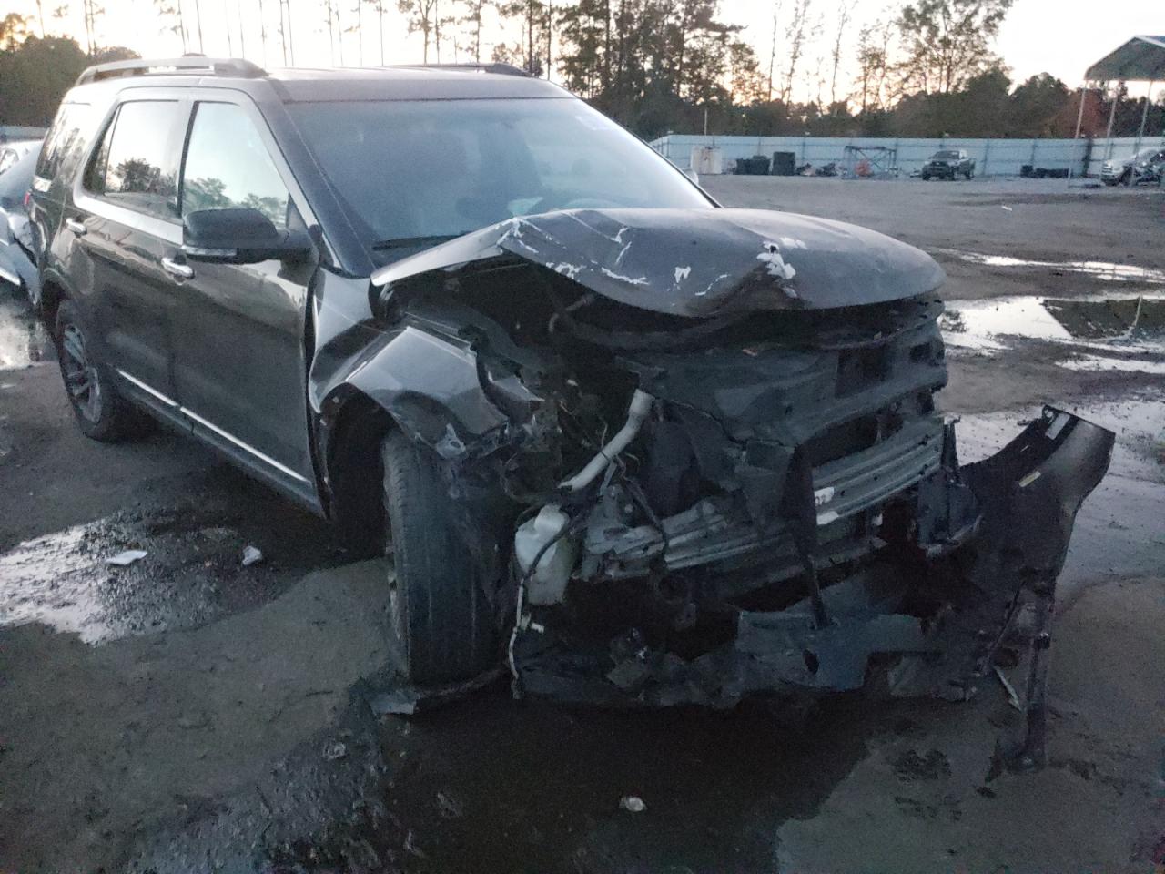 FORD EXPLORER X 2015 with VIN 1FM5K7D89FGC45223 - Photo from auction