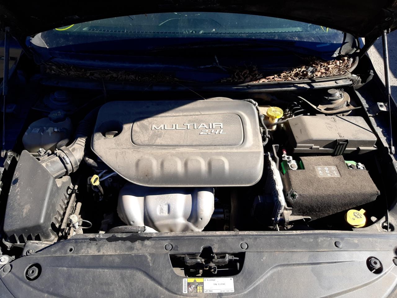 Photo 7 from auction – 2015 CHRYSLER 200 LIMITE with VIN 1C3CCCAB9FN606094