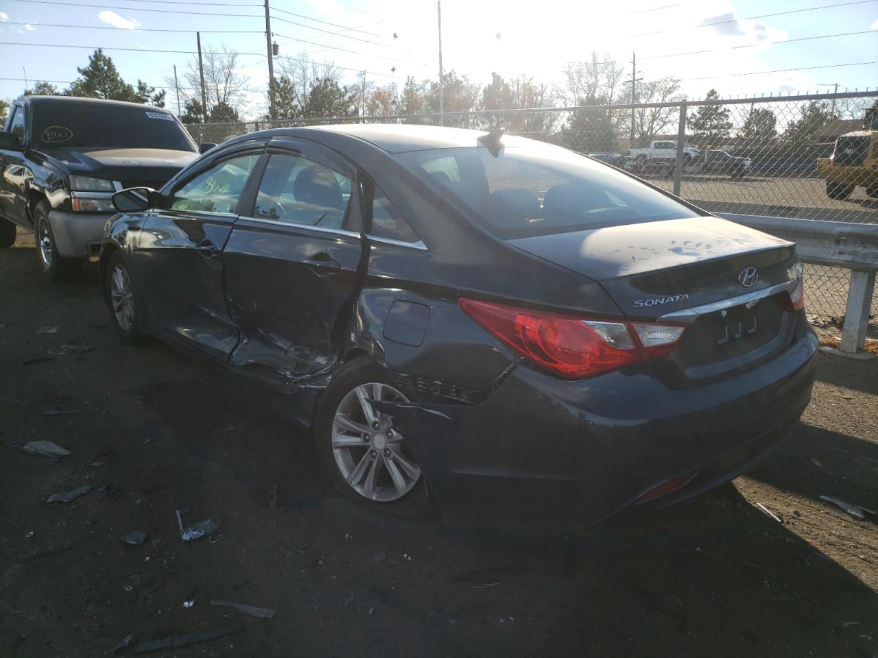 Photo 3 from auction – 2011 HYUNDAI SONATA GLS with VIN 5NPEB4AC5BH165547