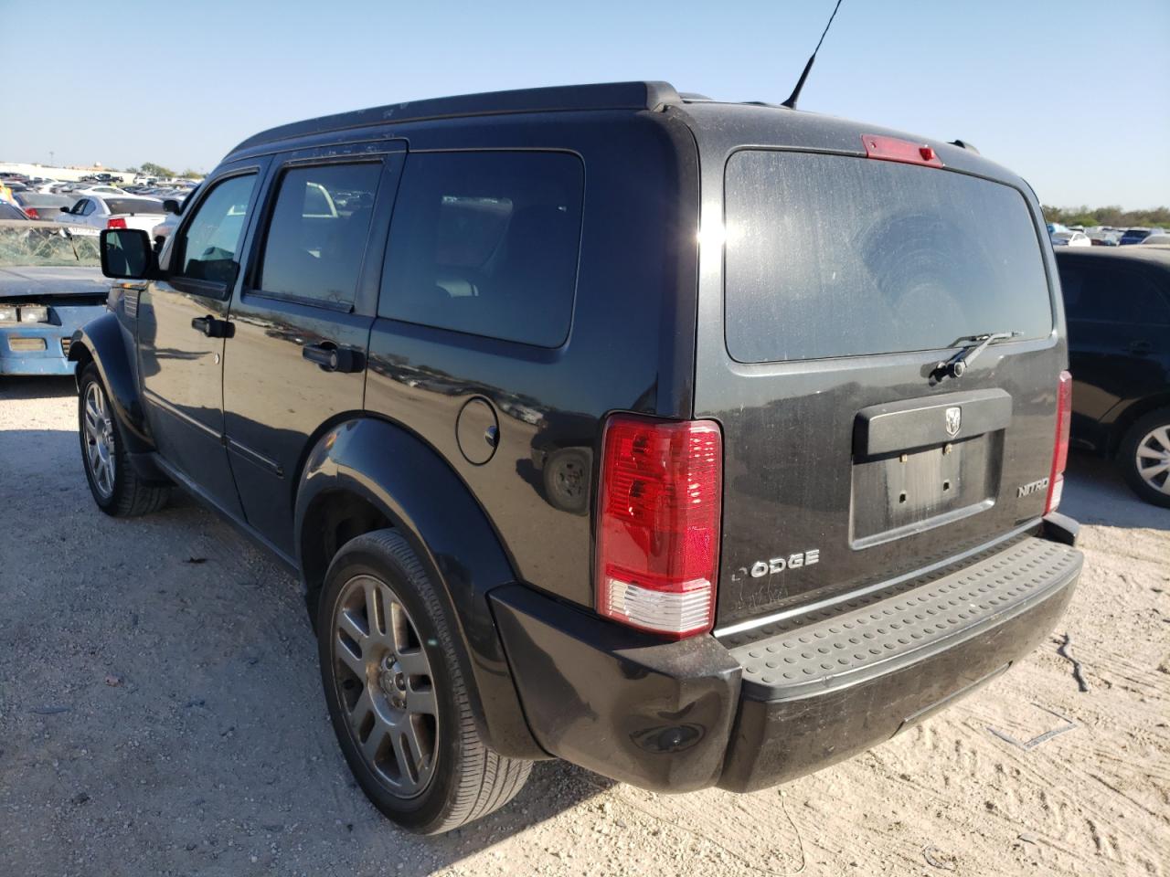 Photo 3 from auction – 2011 DODGE NITRO HEAT with VIN 1D4PT4GK2BW539596