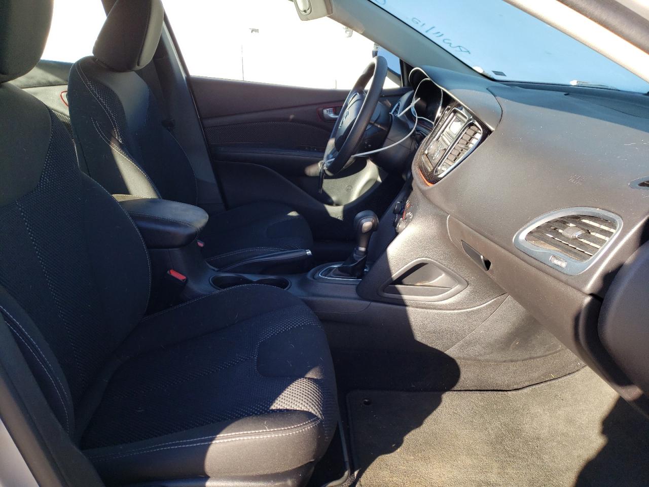 Photo 5 from auction – 2016 DODGE DART SXT with VIN 1C3CDFBB3GD680809