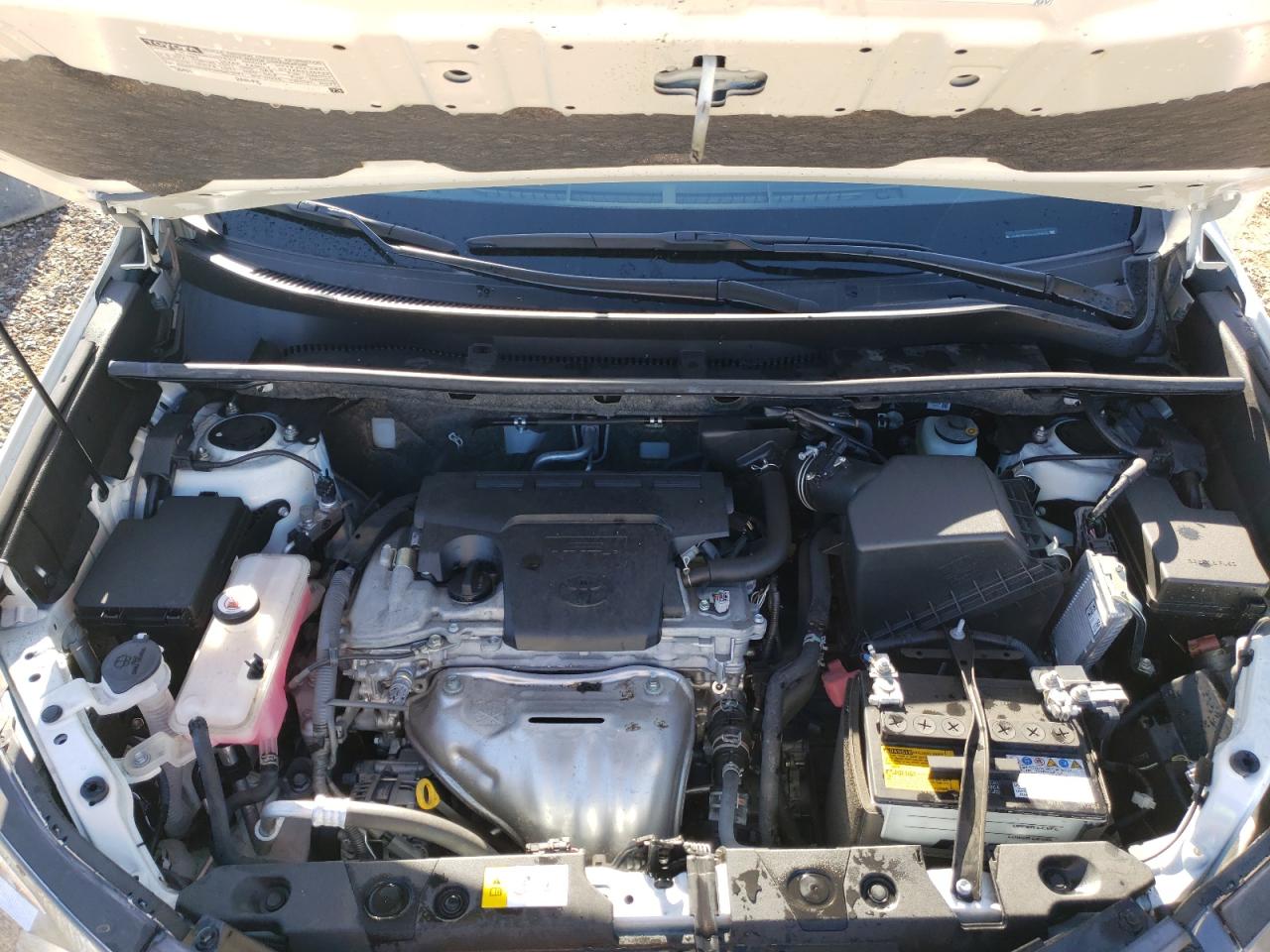 Photo 7 from auction – 2017 TOYOTA RAV4 XLE with VIN JTMWFREV1HJ135818