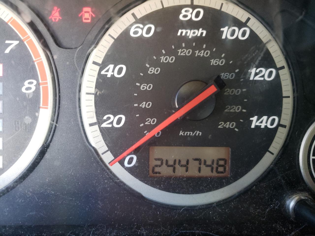 Photo 8 from auction – 2004 HONDA CR-V LX with VIN SHSRD68454U207540