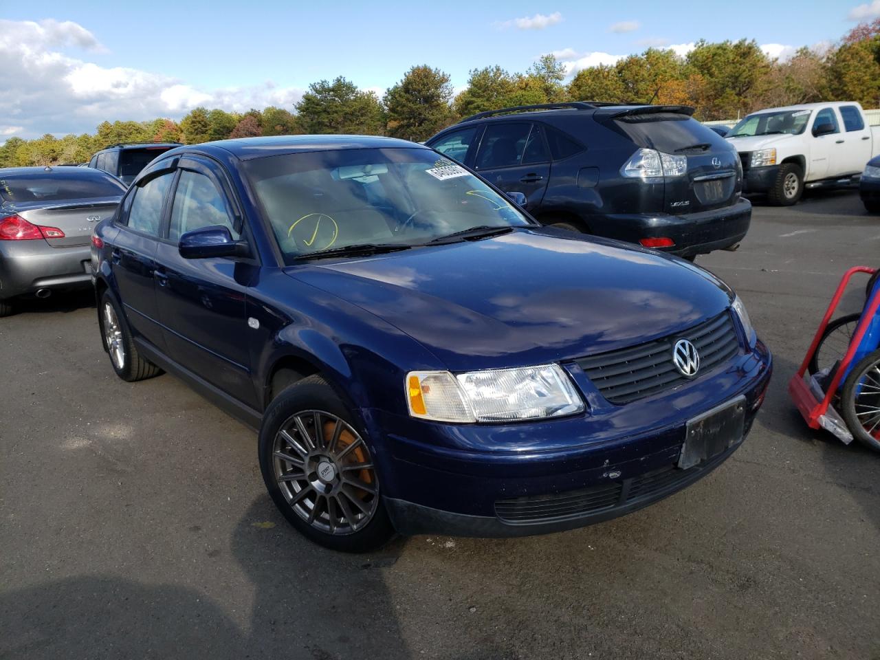 VOLKSWAGEN PASSAT GLS 2001 with VIN WVWAC63B21P046871 - Photo from auction
