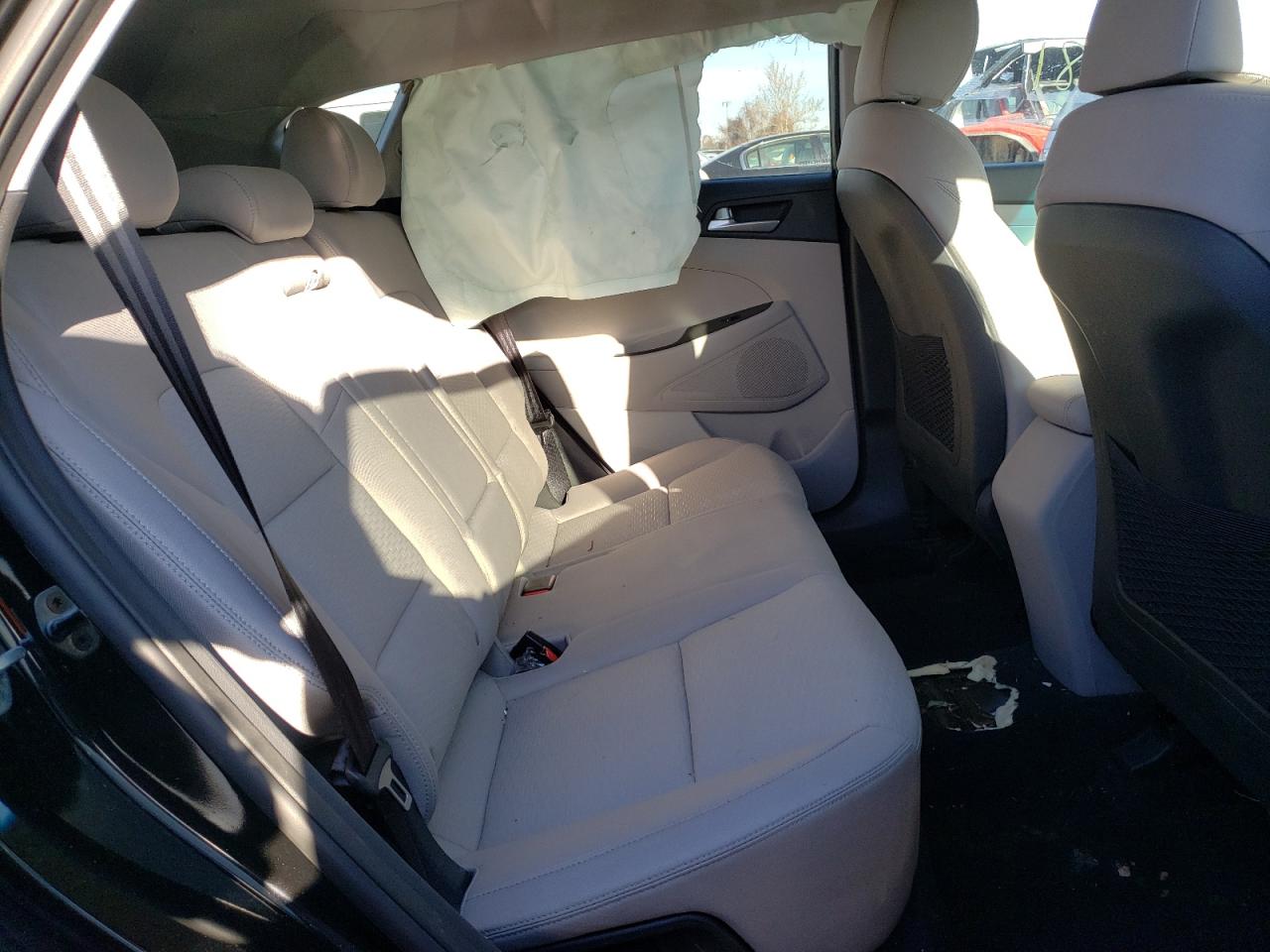 Photo 6 from auction – 2021 HYUNDAI TUCSON SE with VIN KM8J2CA45MU289677