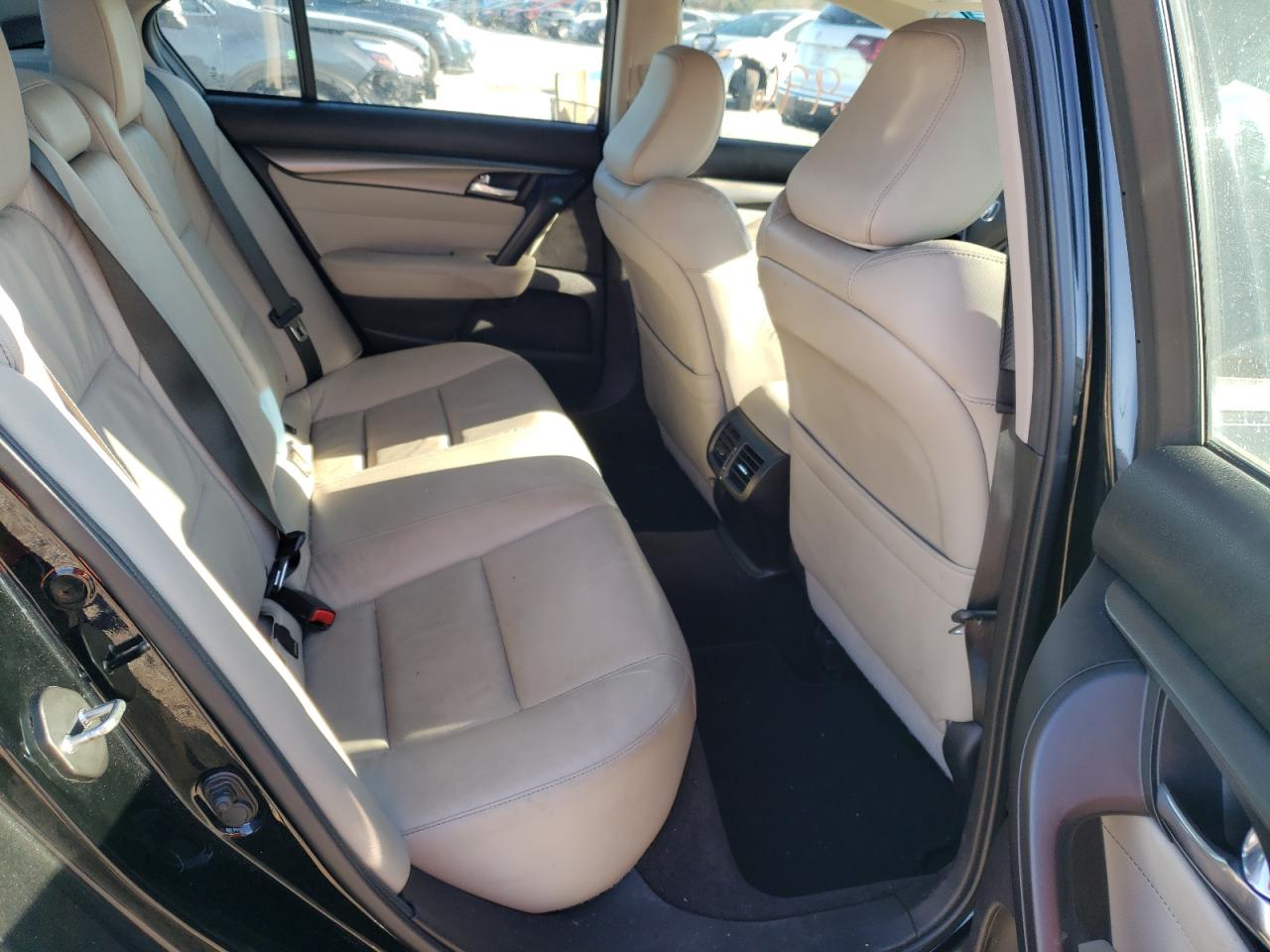 Photo 6 from auction – 2014 ACURA TL SE with VIN 19UUA8F36EA002143