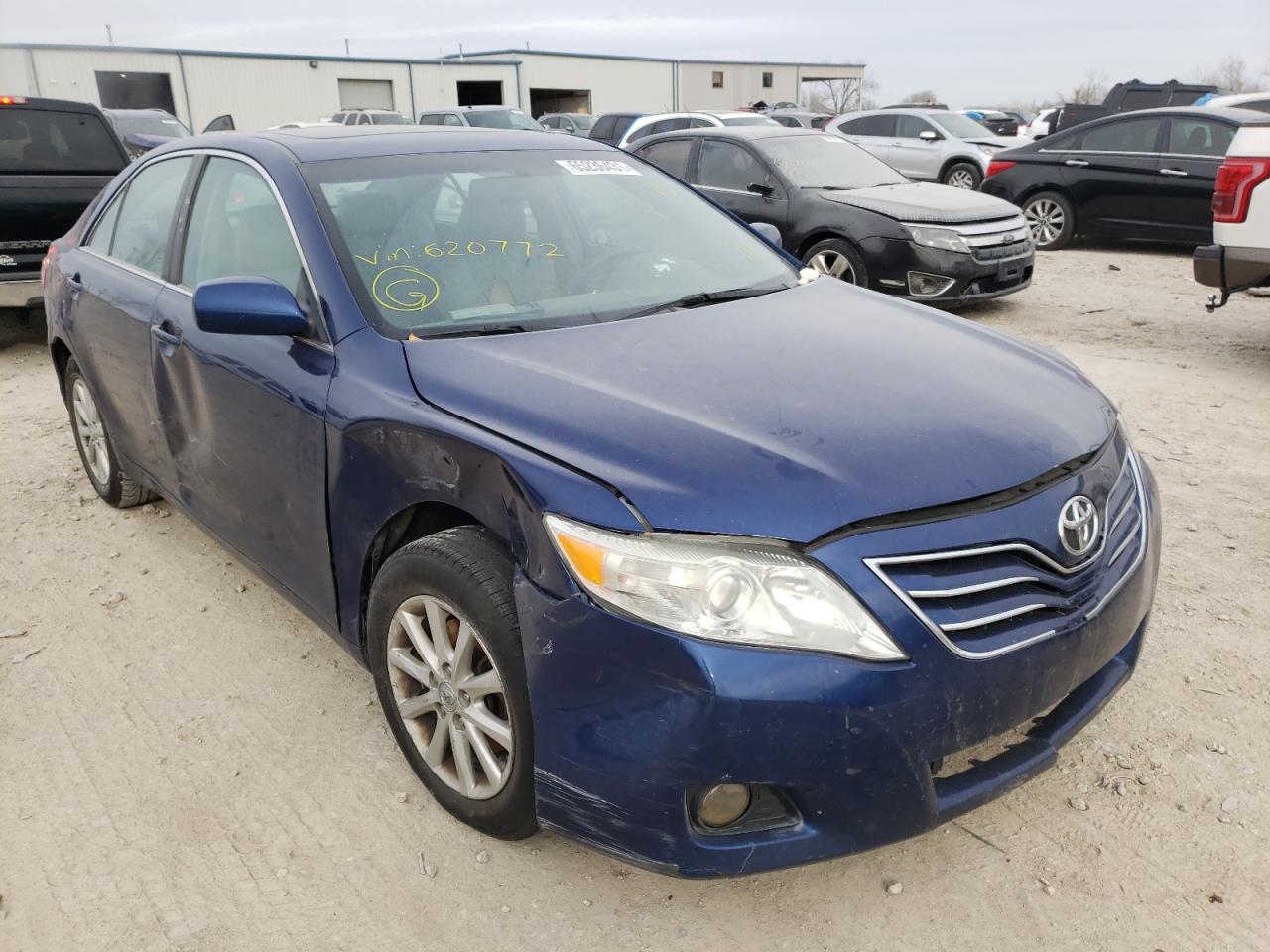 TOYOTA CAMRY BASE 2011 with VIN 4T1BF3EK3BU620772 - Photo from auction