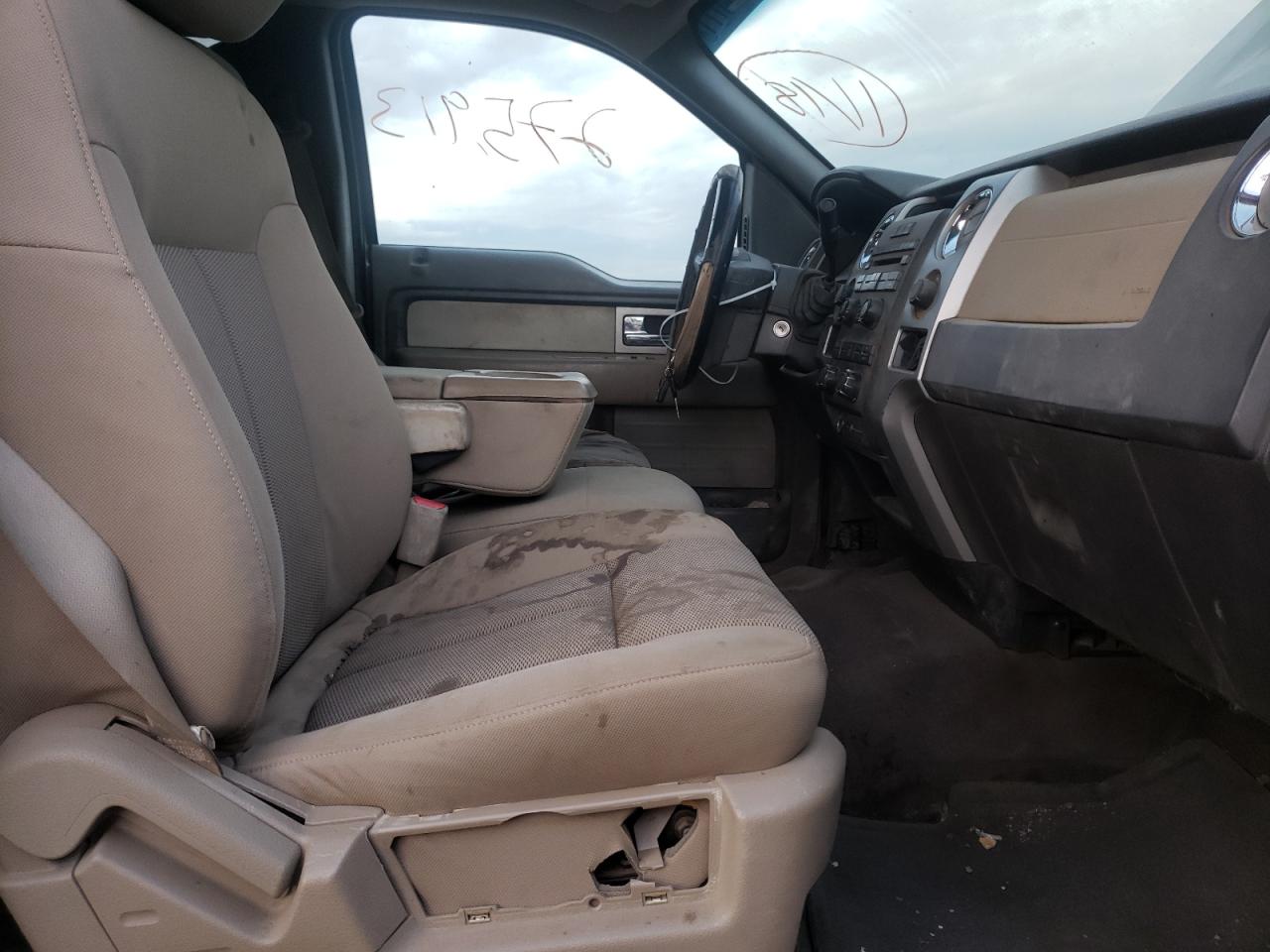 Photo 5 from auction – 2010 FORD F150 SUPER with VIN 1FTEW1E86AFB25530