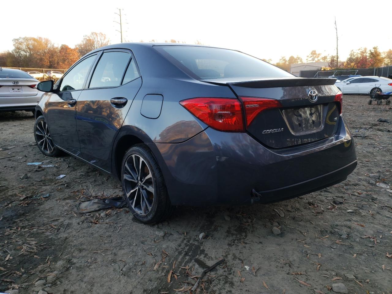 Photo 3 from auction – 2017 TOYOTA COROLLA L with VIN 2T1BURHE2HC807199
