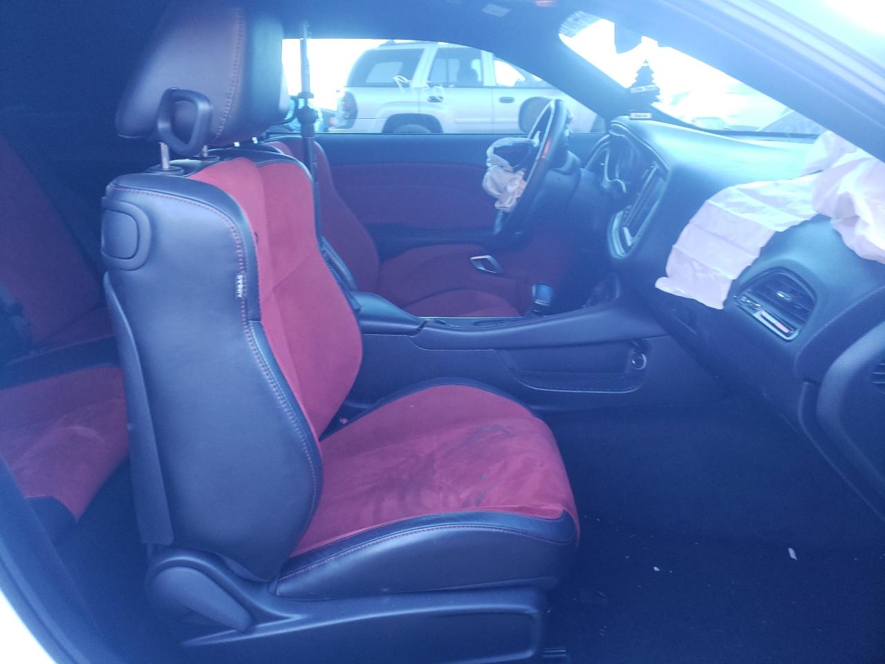 Photo 5 from auction – 2019 DODGE CHALLENGER with VIN 2C3CDZFJ2KH505983