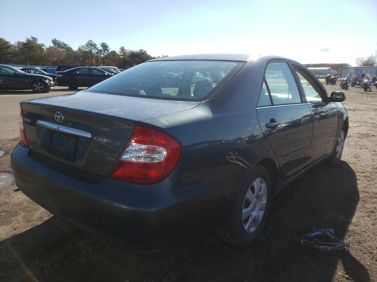 Photo 4 from auction – 2002 TOYOTA CAMRY LE with VIN 4T1BE32K12U596804