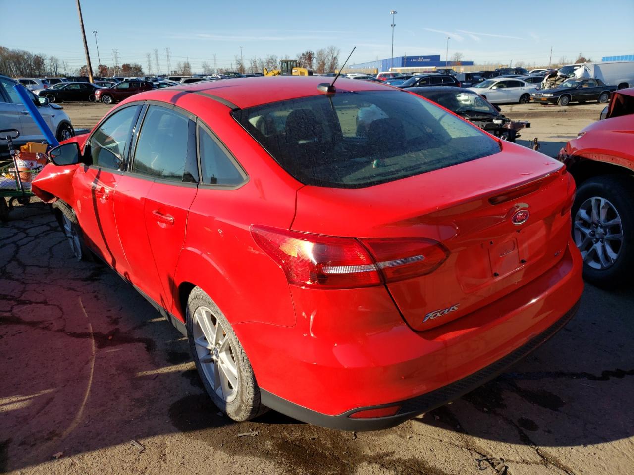 Photo 3 from auction – 2015 FORD FOCUS SE with VIN 1FADP3F28FL202797