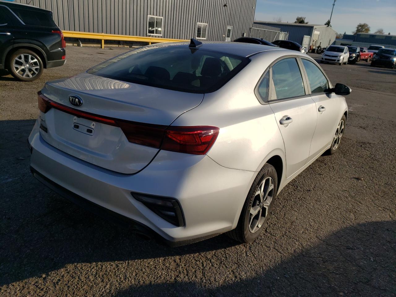 Photo 4 from auction – 2020 KIA FORTE FE with VIN 3KPF24AD7LE229073