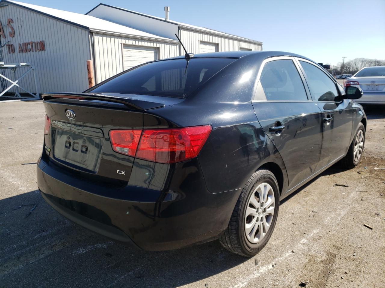 Photo 4 from auction – 2011 KIA FORTE EX with VIN KNAFU4A23B5382081