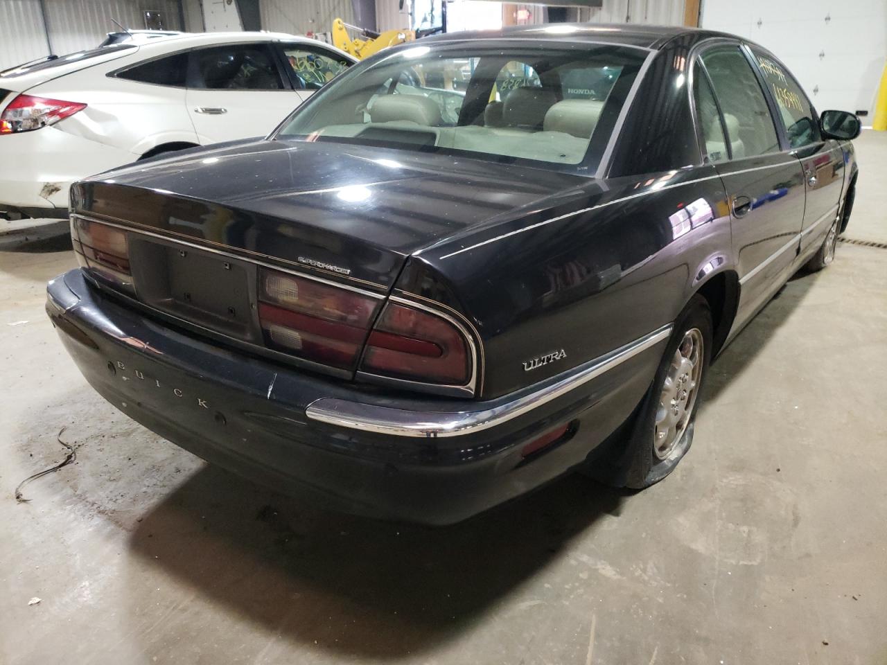 Photo 4 from auction – 2002 BUICK PARK AVENU with VIN 1G4CU541324165517