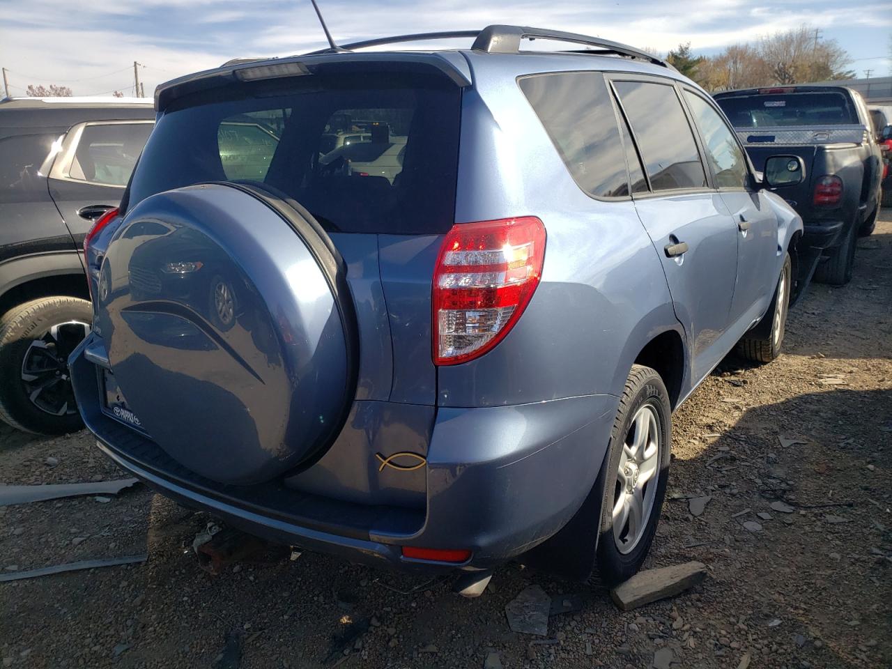 Photo 4 from auction – 2010 TOYOTA RAV4 with VIN JTMZF4DV9A5025700