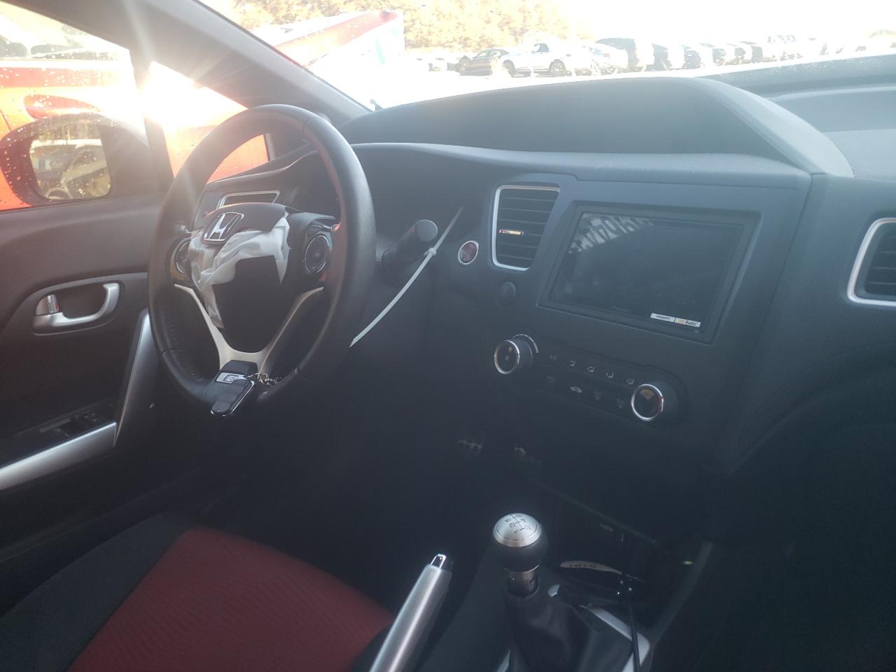 Photo 9 from auction – 2015 HONDA CIVIC SI with VIN 2HGFG4A58FH705674