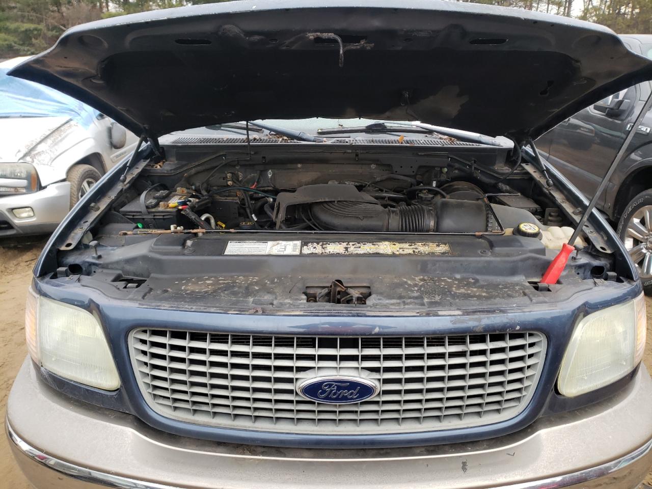 Photo 7 from auction – 2002 FORD EXPEDITION with VIN 1FMFU18L22LA58949