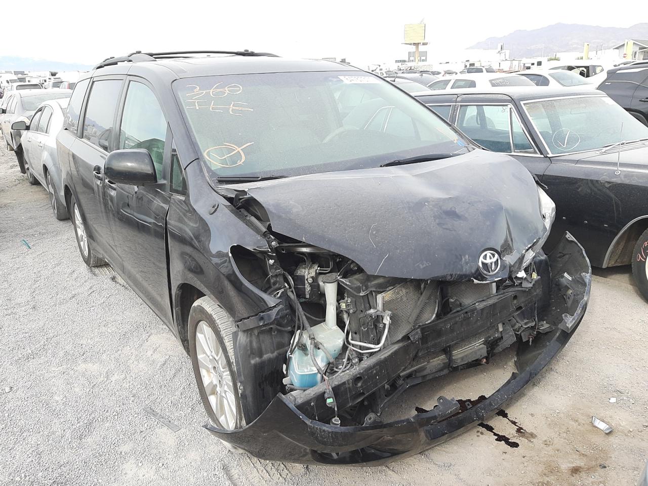 Photo 1 from auction – 2011 TOYOTA SIENNA XLE with VIN 5TDDK3DC6BS028502