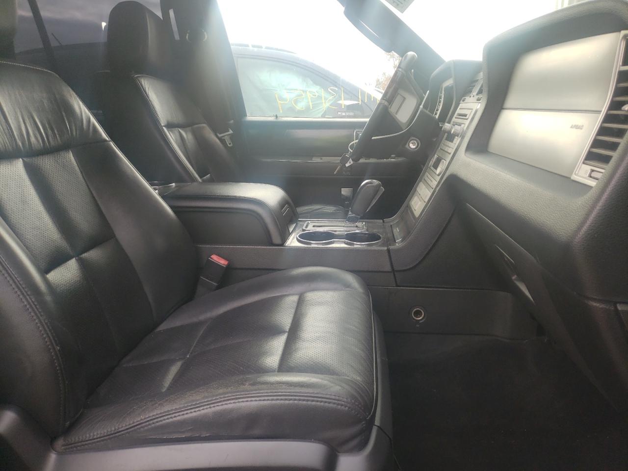 Photo 5 from auction – 2007 LINCOLN NAVIGATOR with VIN 5LMFU28547LJ21139
