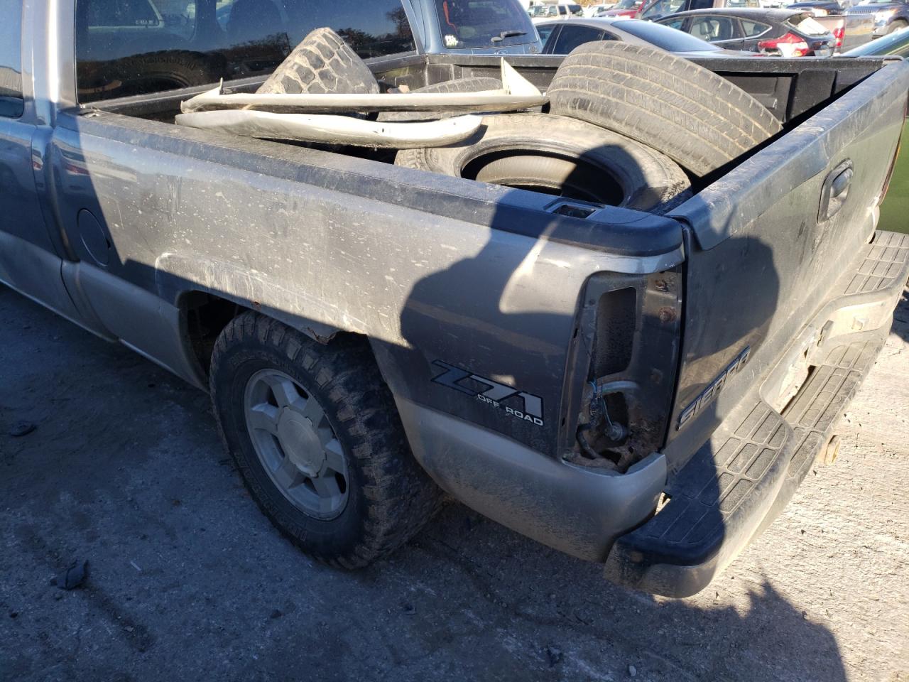 Photo 9 from auction – 2006 GMC NEW SIERRA with VIN 1GTEK19V86Z238624