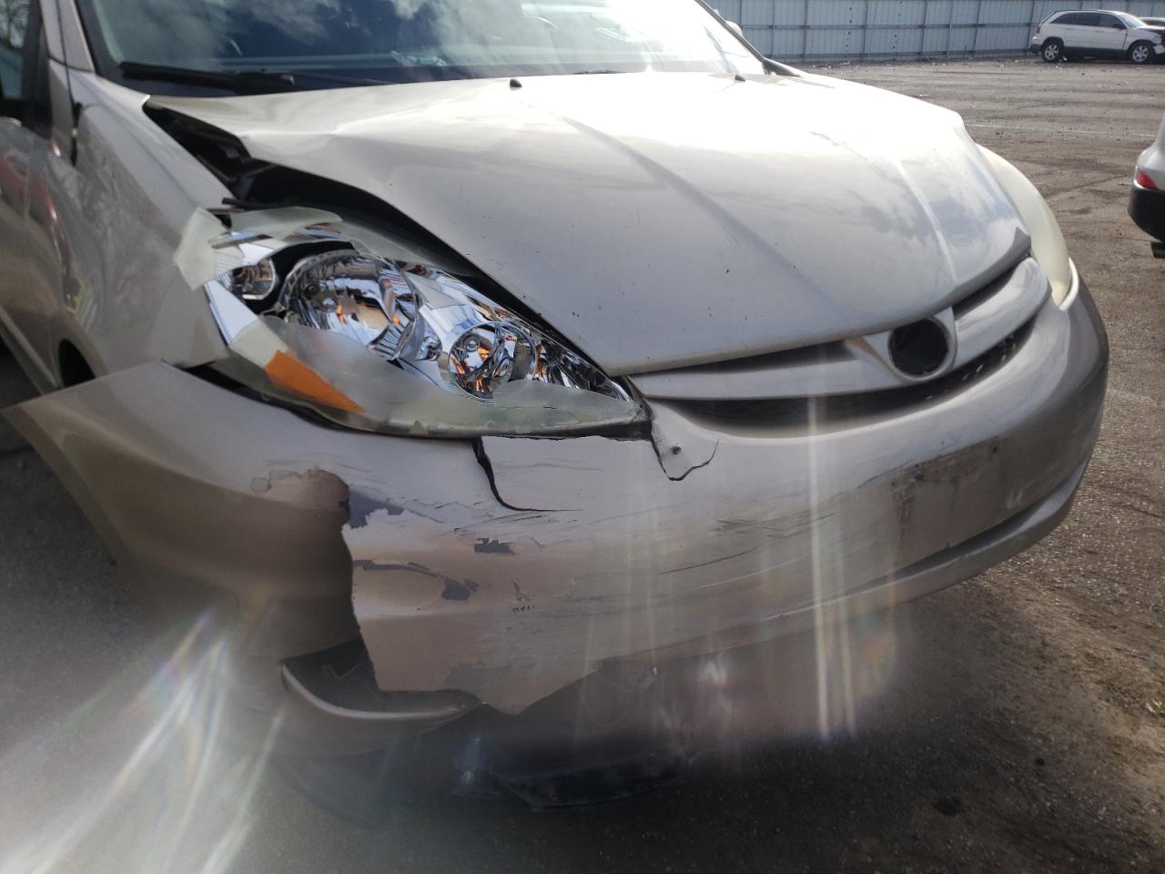 Photo 9 from auction – 2006 TOYOTA SIENNA CE with VIN 5TDZA23C16S459855
