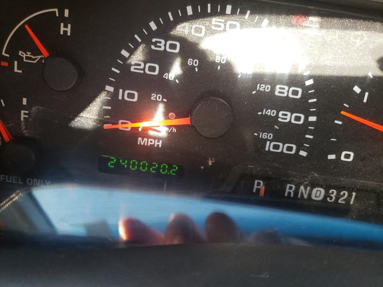 Photo 8 from auction – 2004 FORD F-350 with VIN 1FTWW33P44ED78902