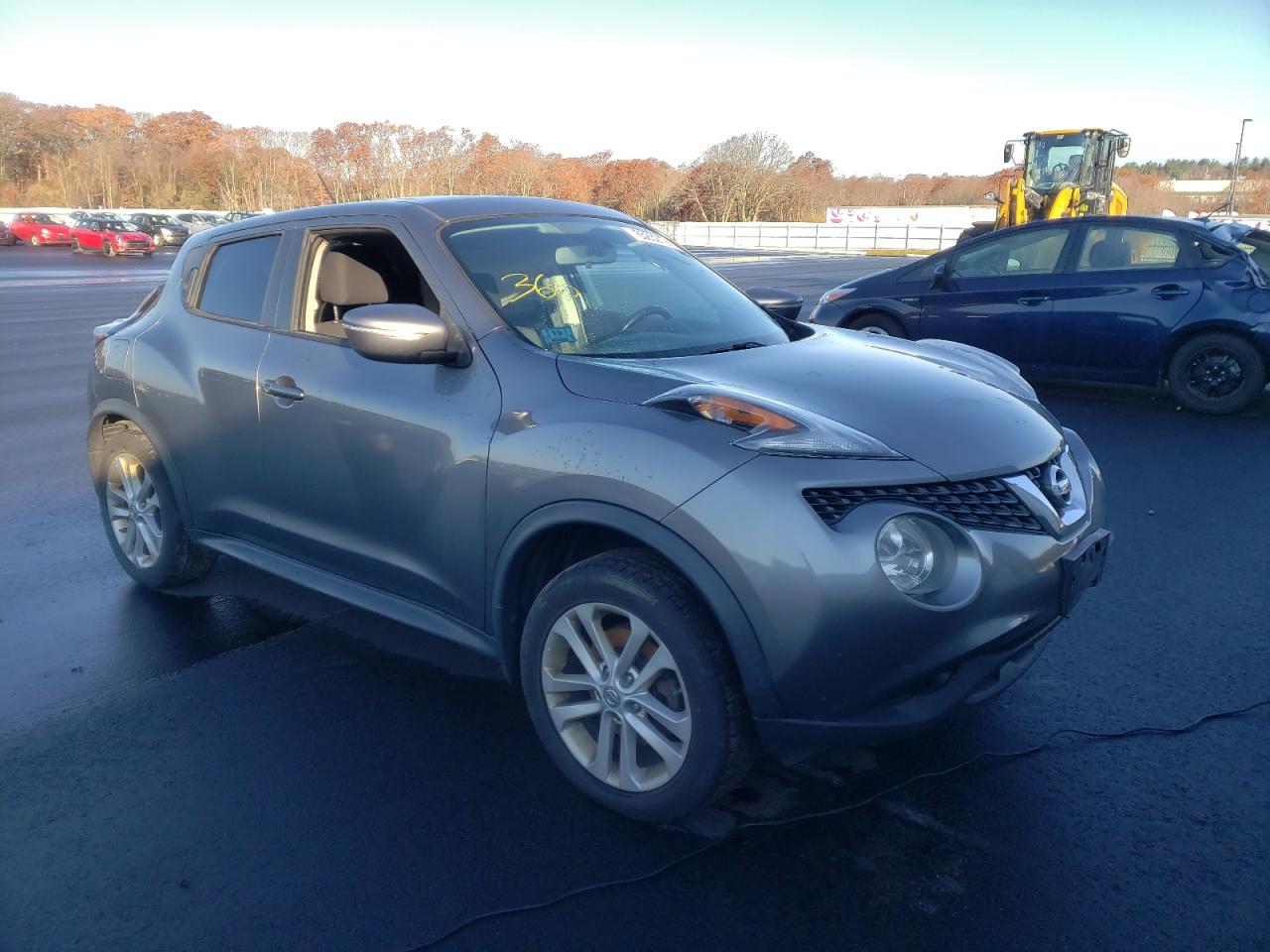 NISSAN JUKE S 2015 with VIN JN8AF5MV5FT561974 - Photo from auction