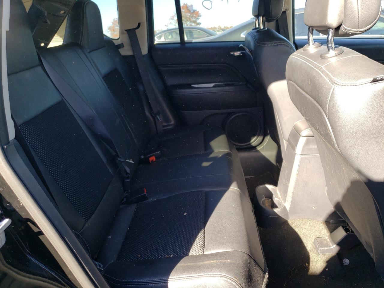 Photo 6 from auction – 2016 JEEP COMPASS LA with VIN 1C4NJCEAXGD783319