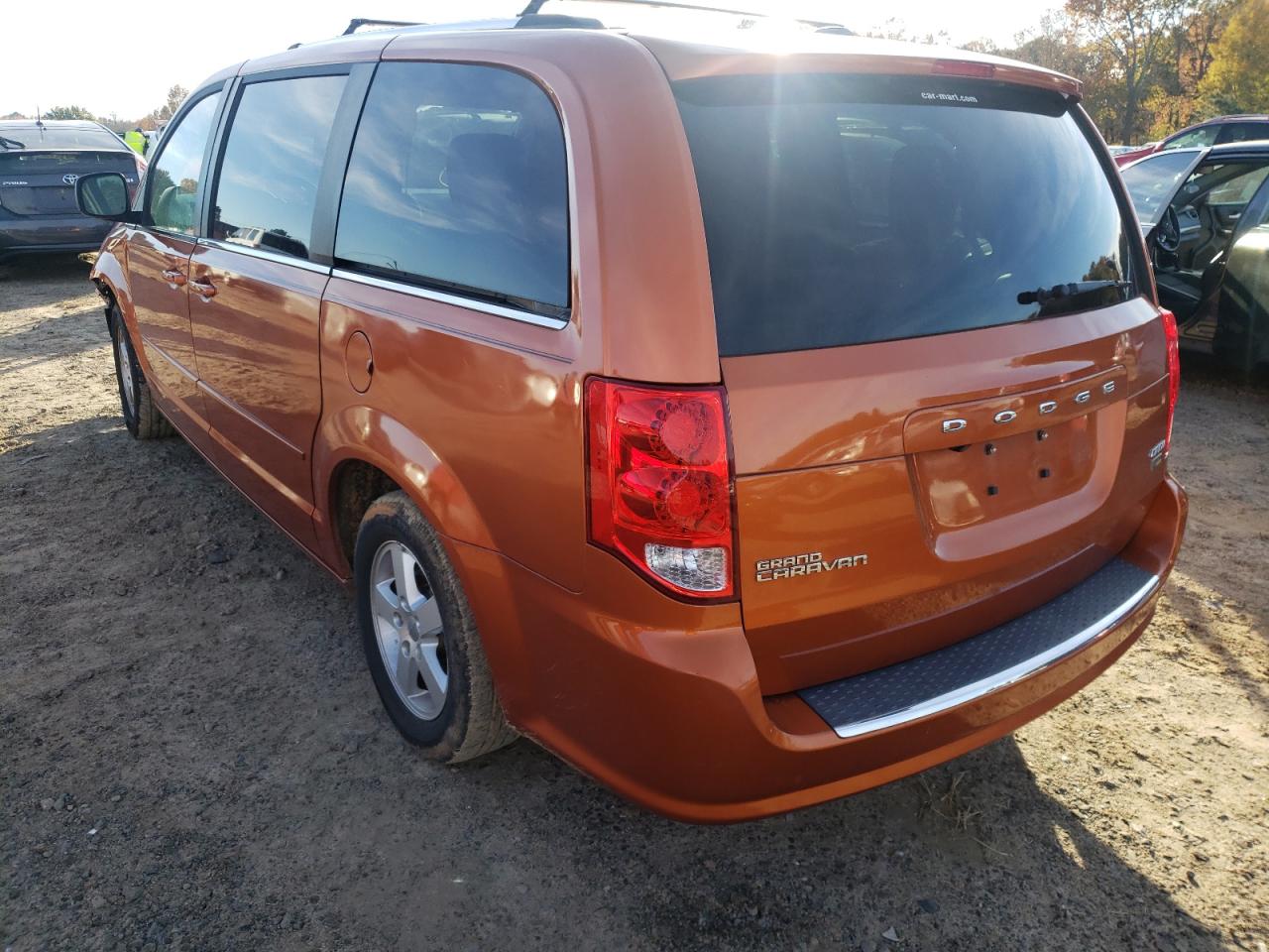 Photo 3 from auction – 2011 DODGE GRAND CARA with VIN 2D4RN5DG7BR787280